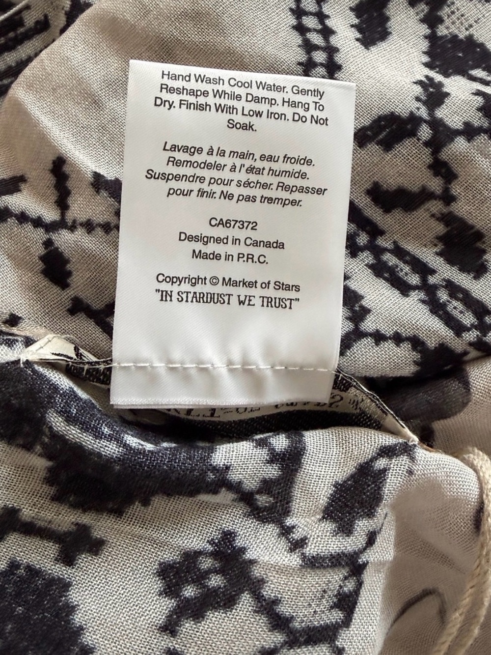 Lightweight Patterned Wrap - Picture 4 of 7